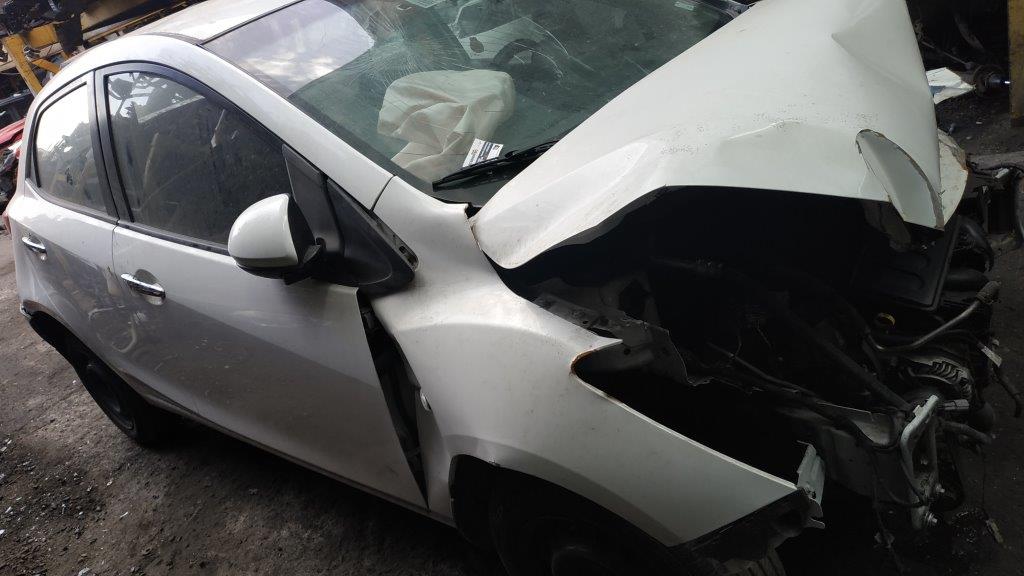  Mazda 2 2011    EN DESARME